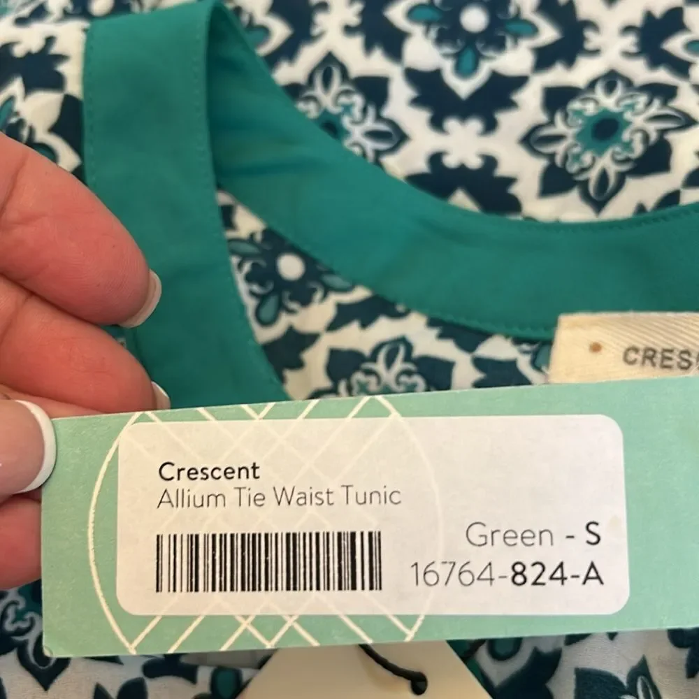 Crescent Allium green white patterned tie waist tunic Size S New